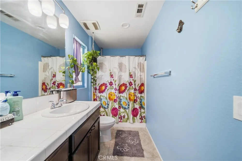 14685 Sherman Van Nuys, CA 91405