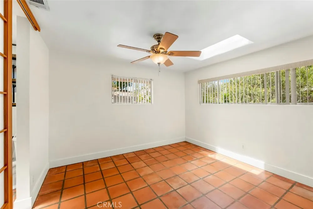 11525 Manzanita Lakeside, CA 92040