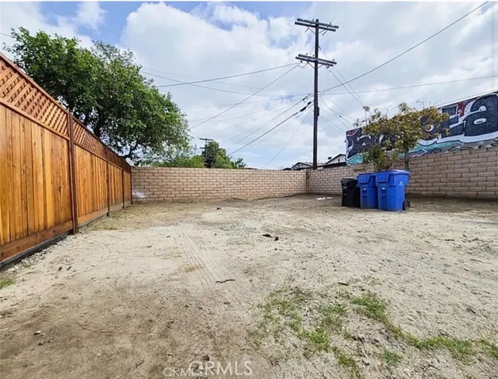 4312 Ascot Los Angeles, CA 90011