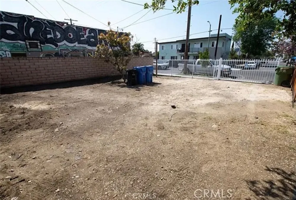 4312 Ascot Los Angeles, CA 90011