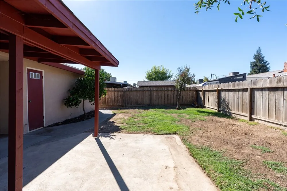 544 Adams Drive Chowchilla, CA 93610