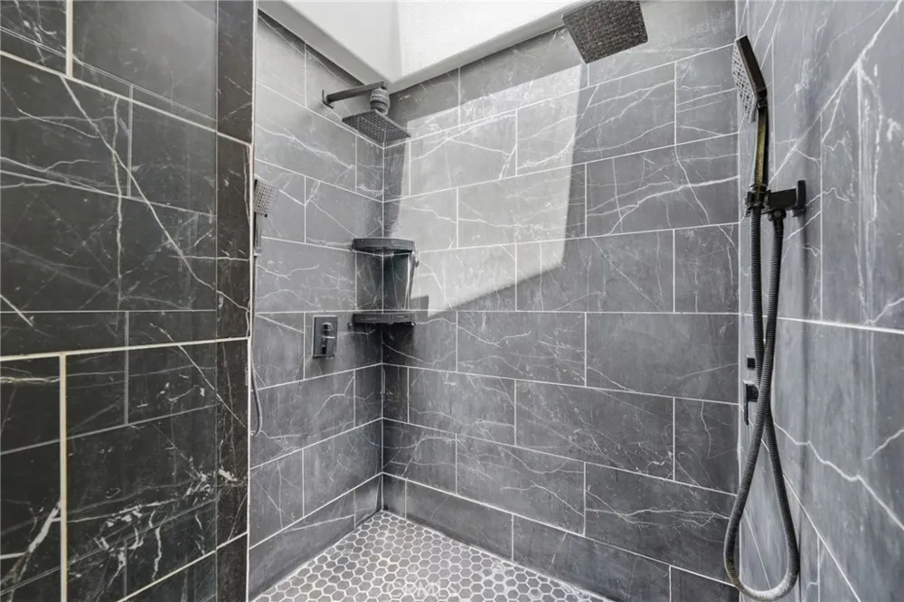 16506 Bordeaux Huntington Beach, CA 92649