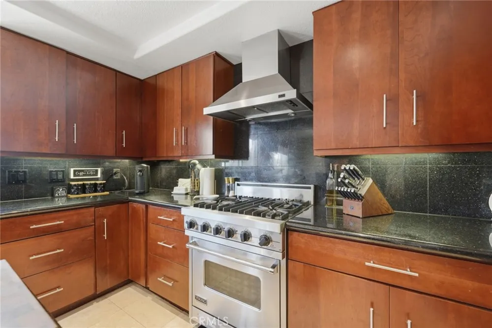16506 Bordeaux Huntington Beach, CA 92649
