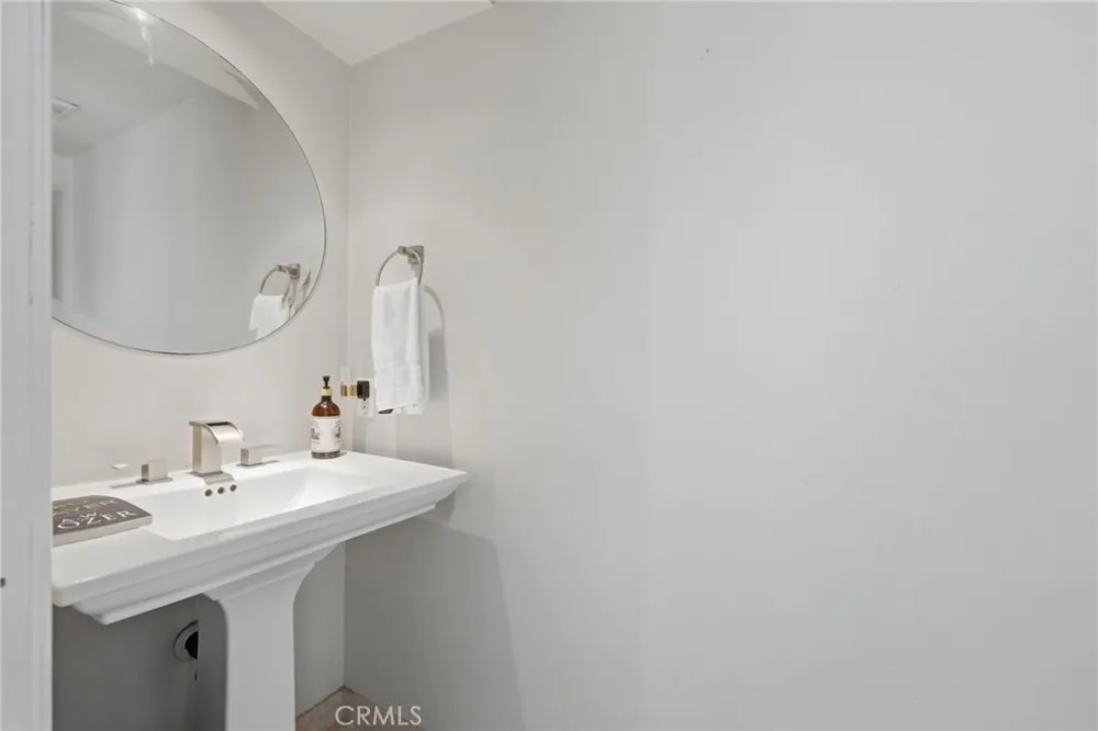 16506 Bordeaux Huntington Beach, CA 92649
