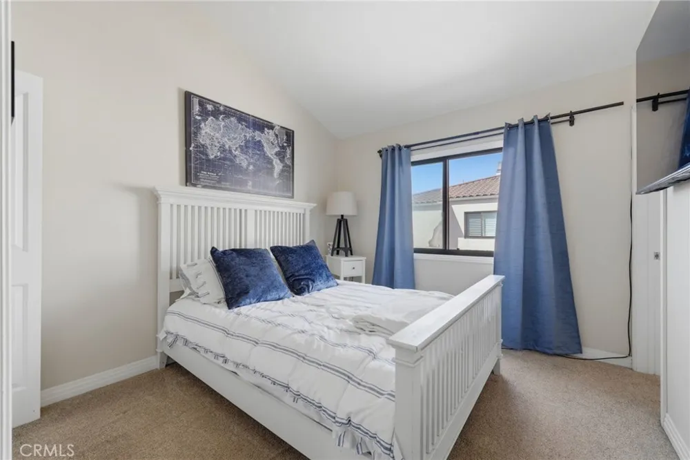 16506 Bordeaux Huntington Beach, CA 92649