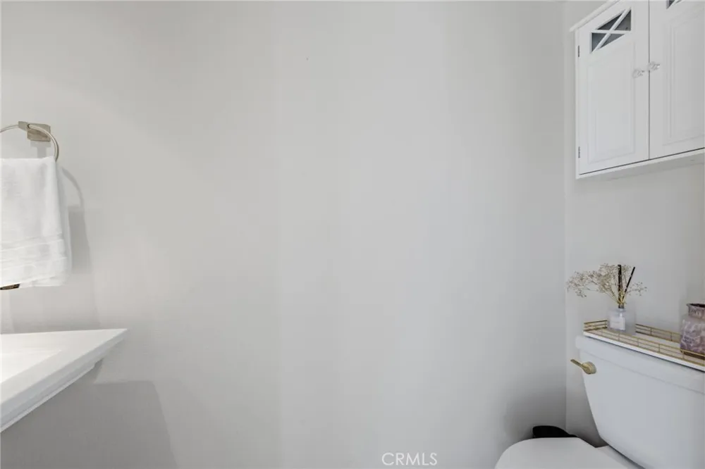 16506 Bordeaux Huntington Beach, CA 92649