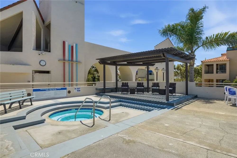 16506 Bordeaux Huntington Beach, CA 92649