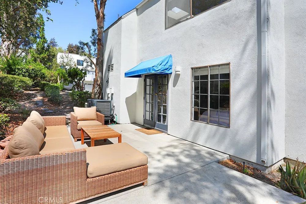 5846 E Creekside #31 Orange, CA 92869