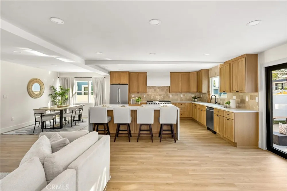 3635 Conquista Long Beach, CA 90808