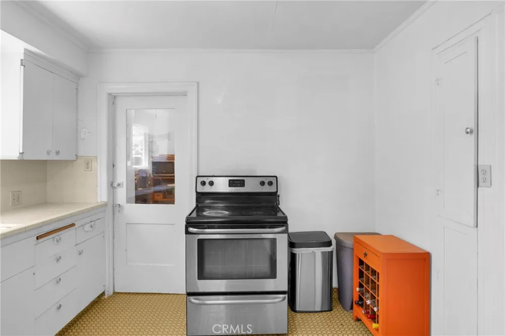 126 Yale Avenue Fullerton, CA 92831