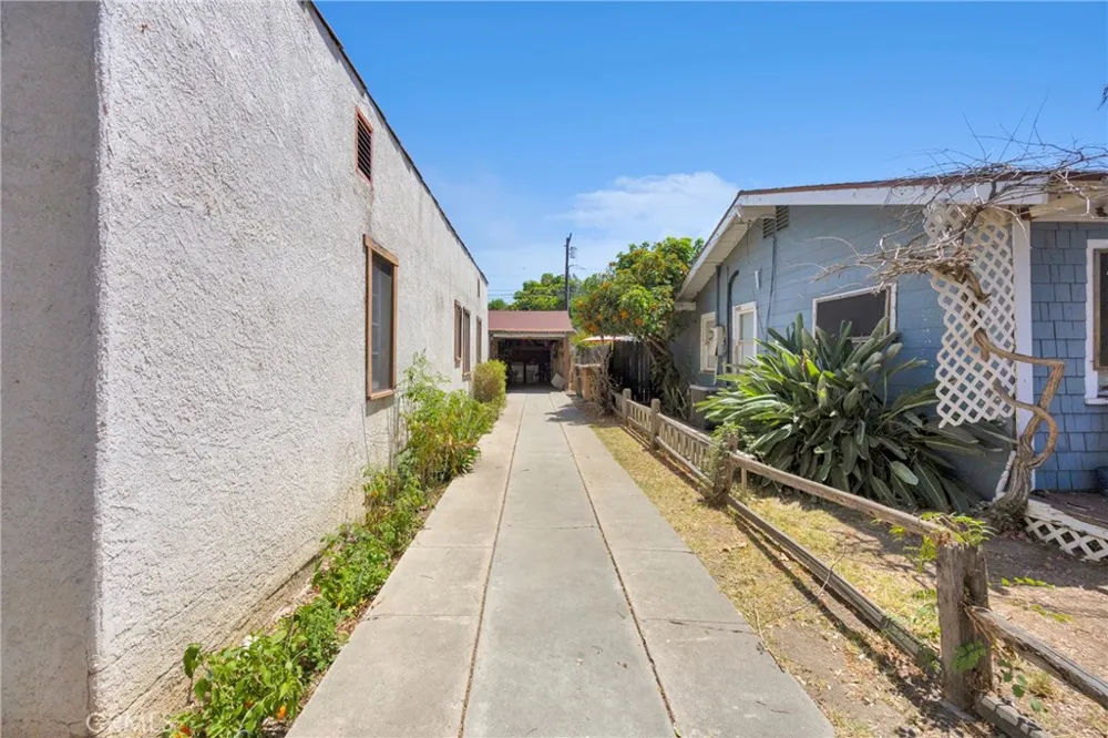 126 Yale Avenue Fullerton, CA 92831
