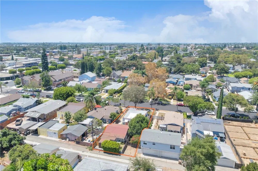126 Yale Avenue Fullerton, CA 92831