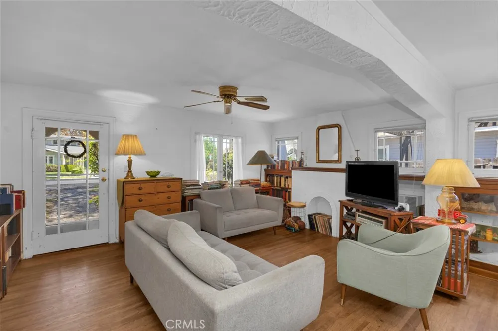 126 Yale Avenue Fullerton, CA 92831