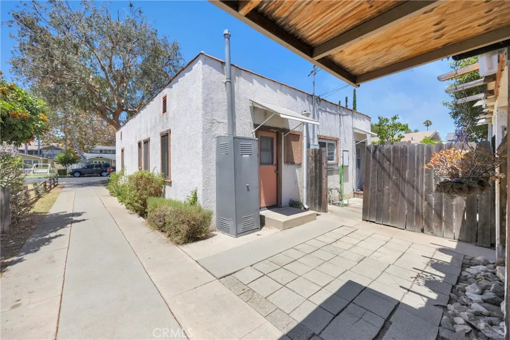 126 Yale Avenue Fullerton, CA 92831
