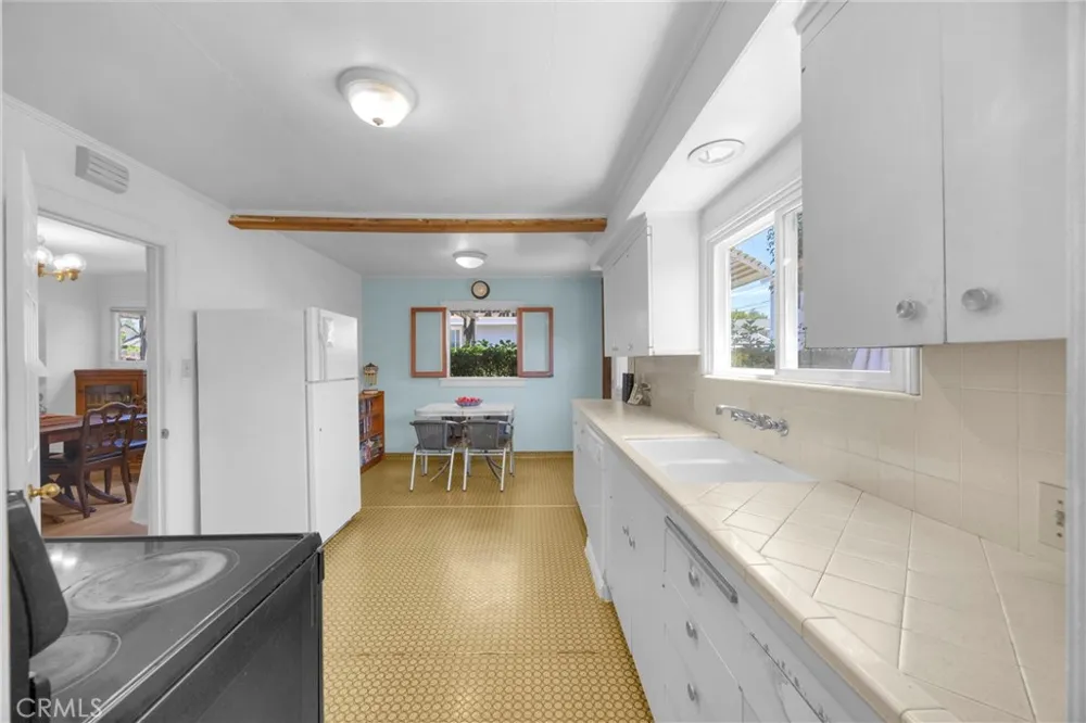 126 Yale Avenue Fullerton, CA 92831