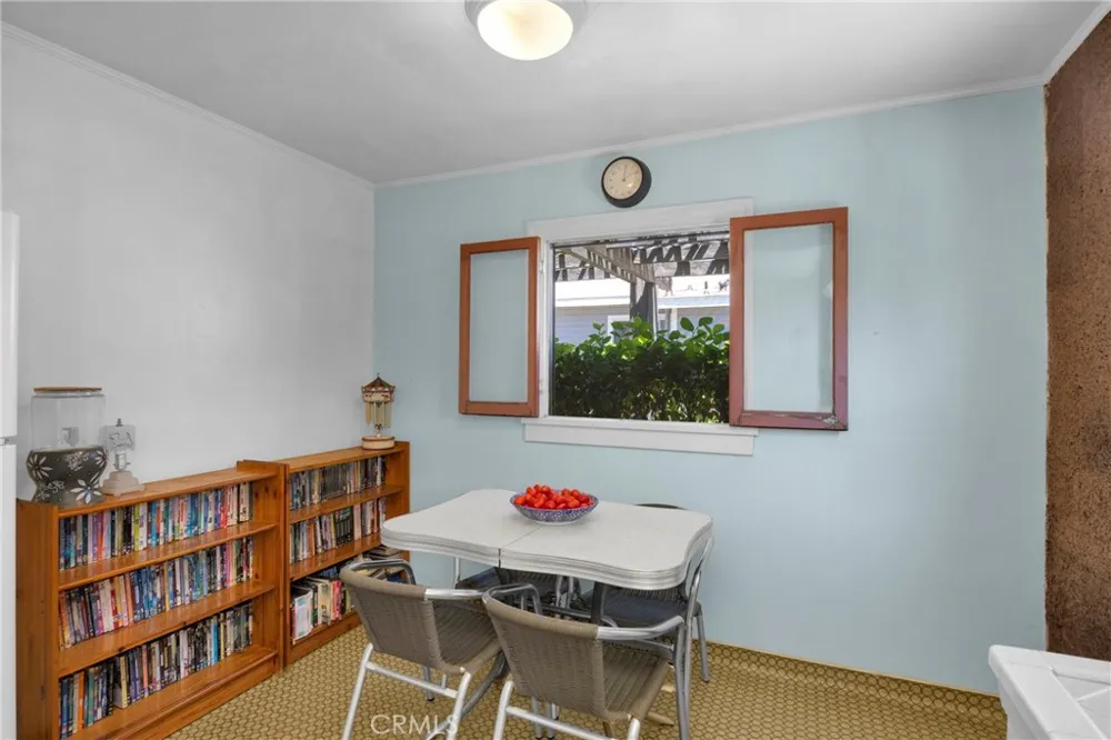 126 Yale Avenue Fullerton, CA 92831