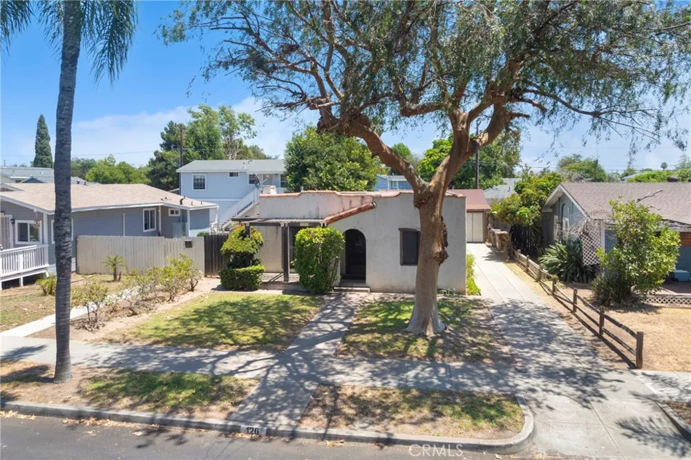 126 Yale Avenue Fullerton, CA 92831