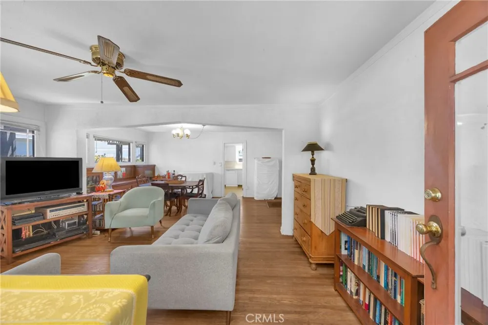 126 Yale Avenue Fullerton, CA 92831