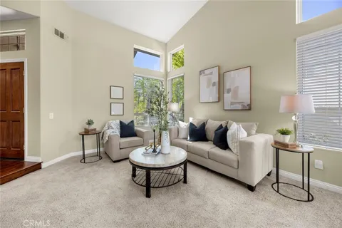 984 S Creekview