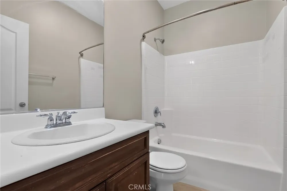 42437 71st W Lancaster, CA 93536