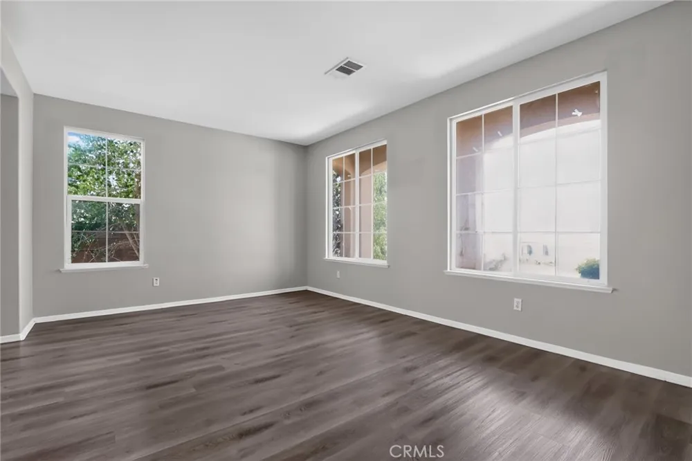 42437 71st W Lancaster, CA 93536