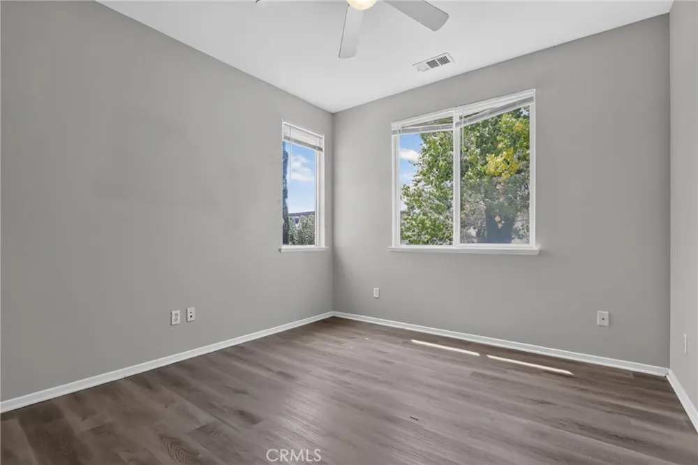 42437 71st W Lancaster, CA 93536