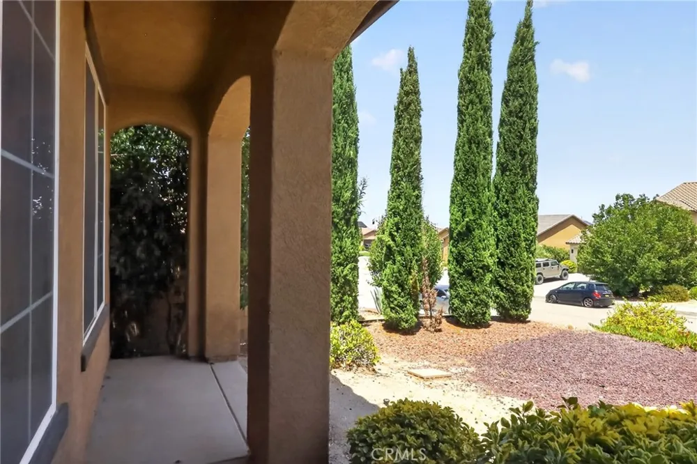 42437 71st W Lancaster, CA 93536