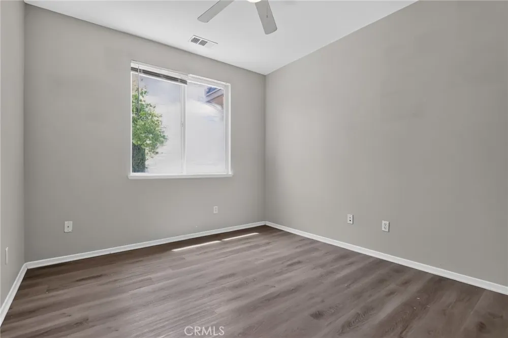 42437 71st W Lancaster, CA 93536