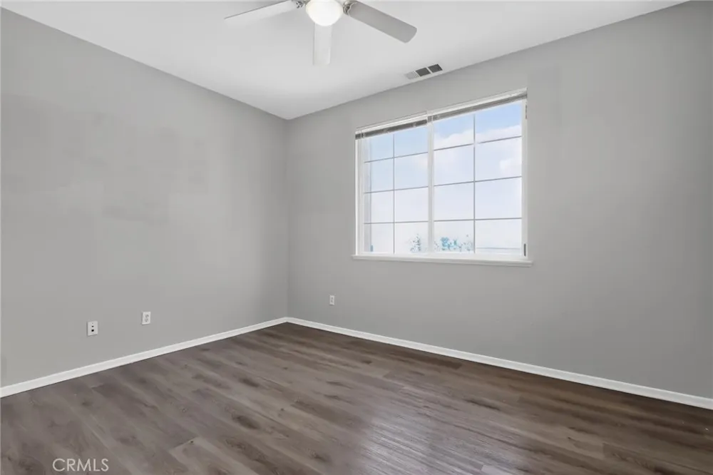 42437 71st W Lancaster, CA 93536