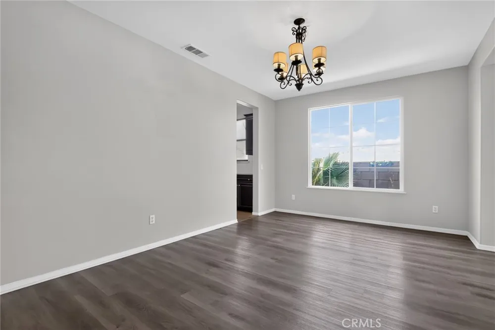 42437 71st W Lancaster, CA 93536
