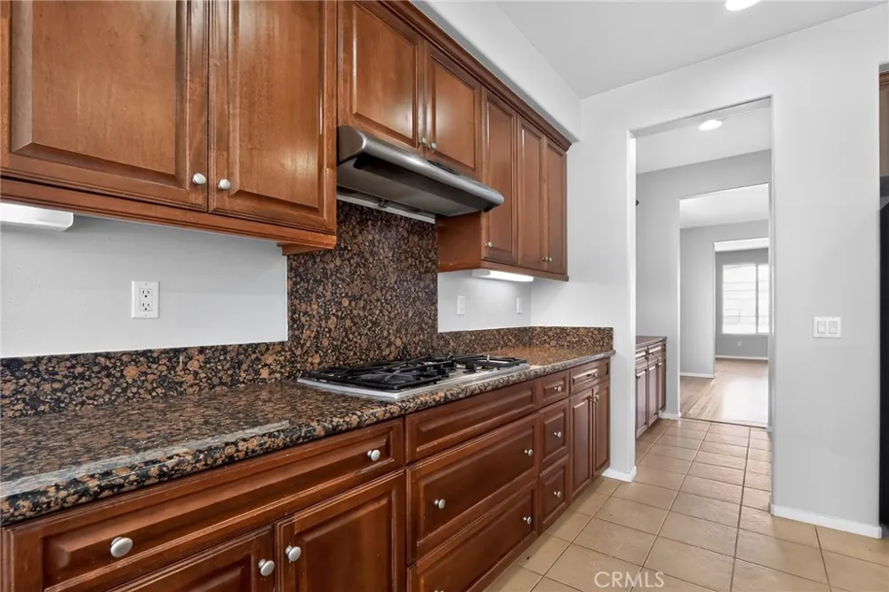 42437 71st W Lancaster, CA 93536