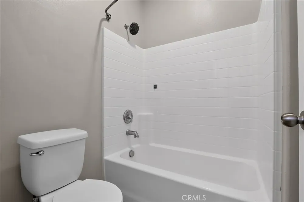 42437 71st W Lancaster, CA 93536