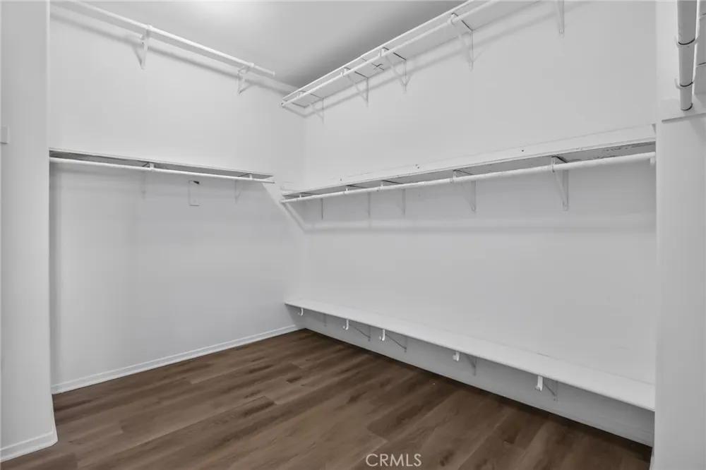 42437 71st W Lancaster, CA 93536