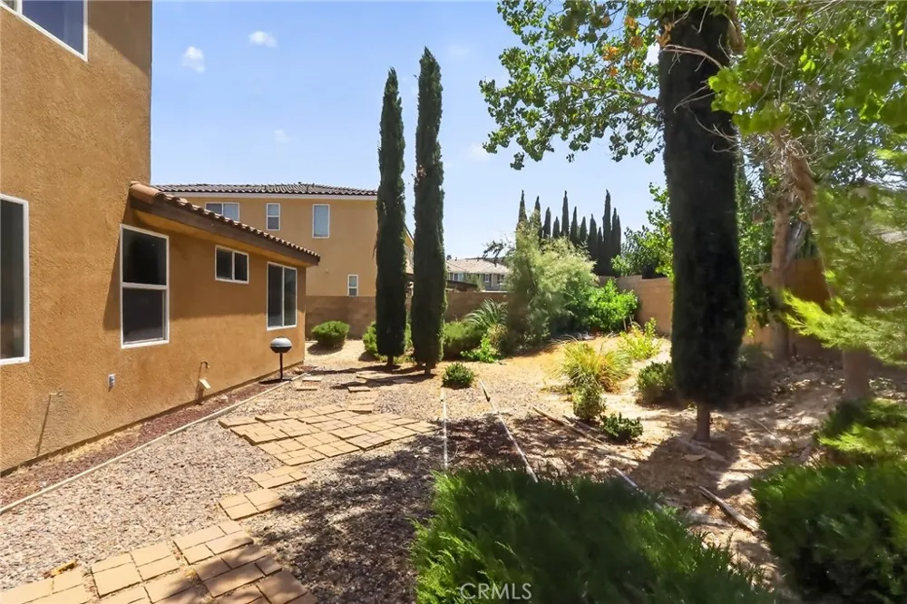 42437 71st W Lancaster, CA 93536