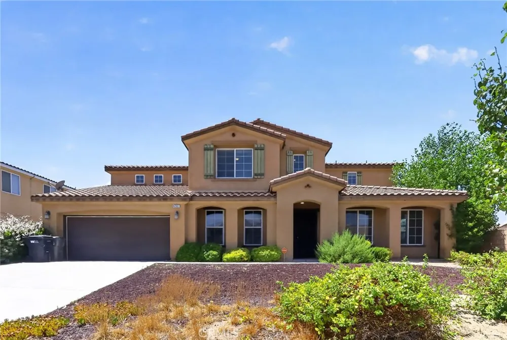 42437 71st W Lancaster, CA 93536