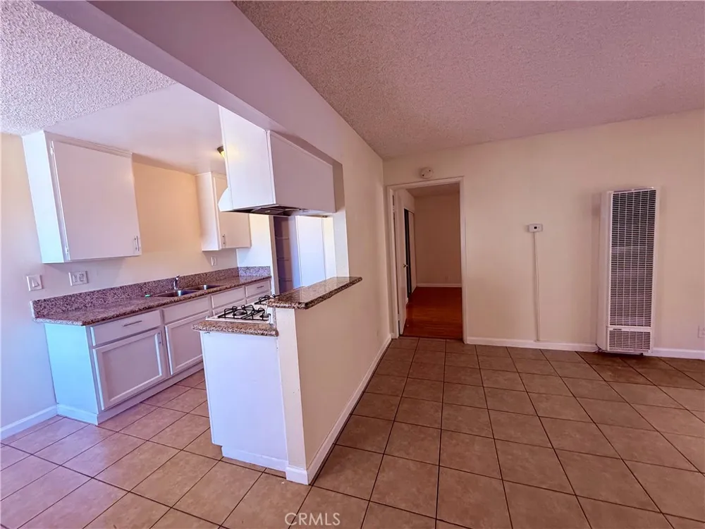 3300 W Orange Avenue #6 Anaheim, CA 92804