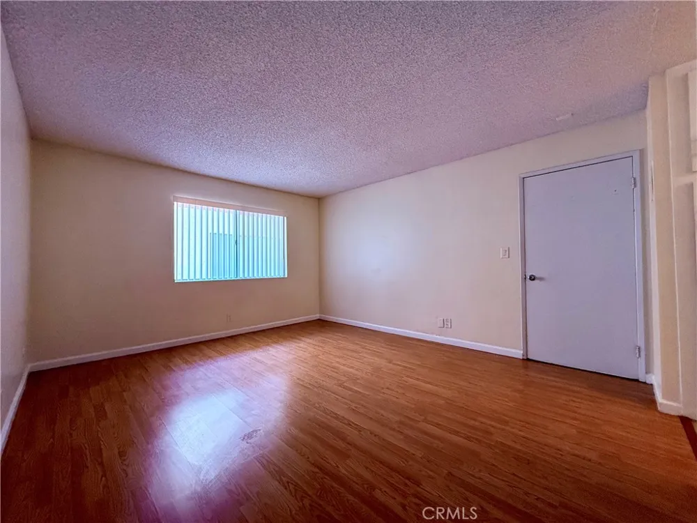 3300 W Orange Avenue #6 Anaheim, CA 92804