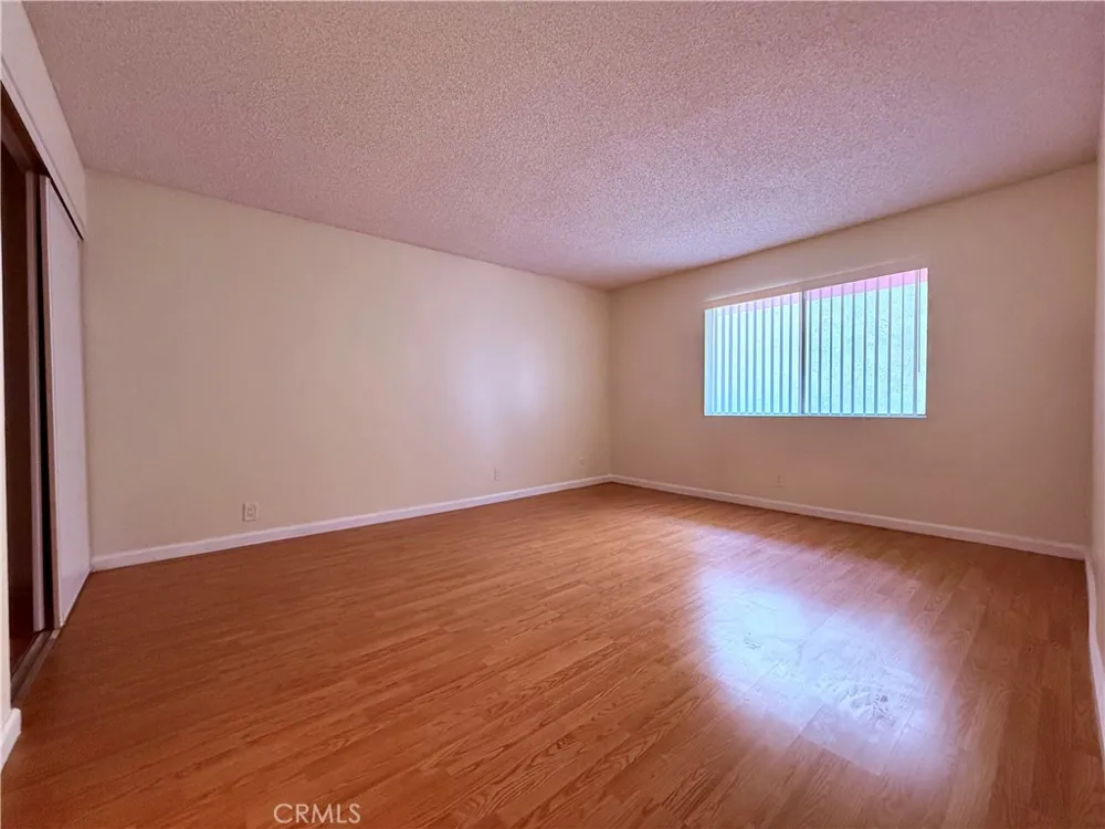 3300 W Orange Avenue #6 Anaheim, CA 92804