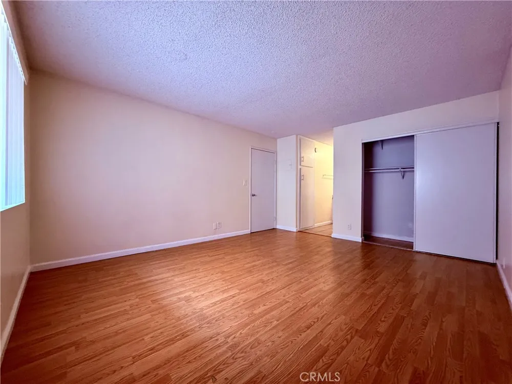 3300 W Orange Avenue #6 Anaheim, CA 92804