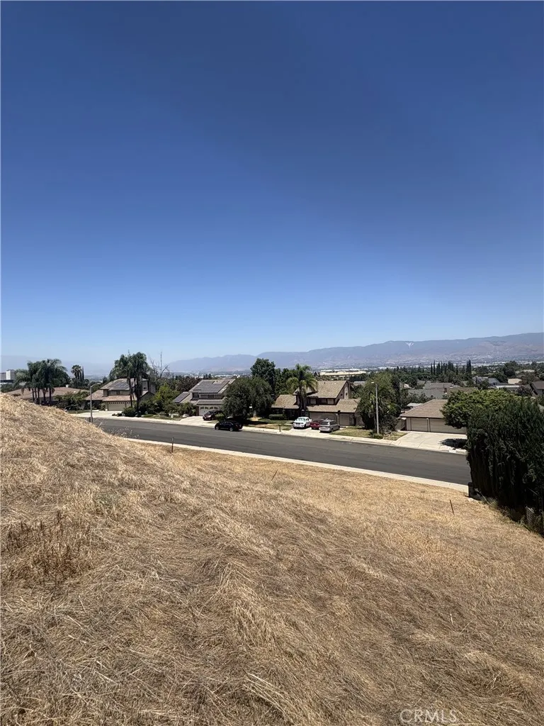 25451 Huron Loma Linda, CA 92354