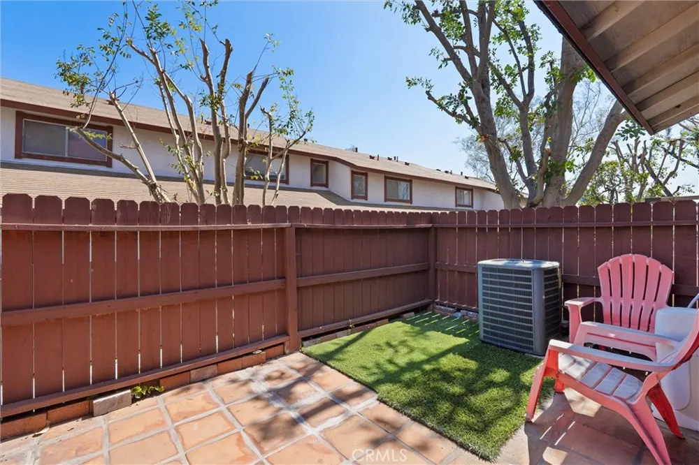 1734 Bradbury Drive #74 Montebello, CA 90640
