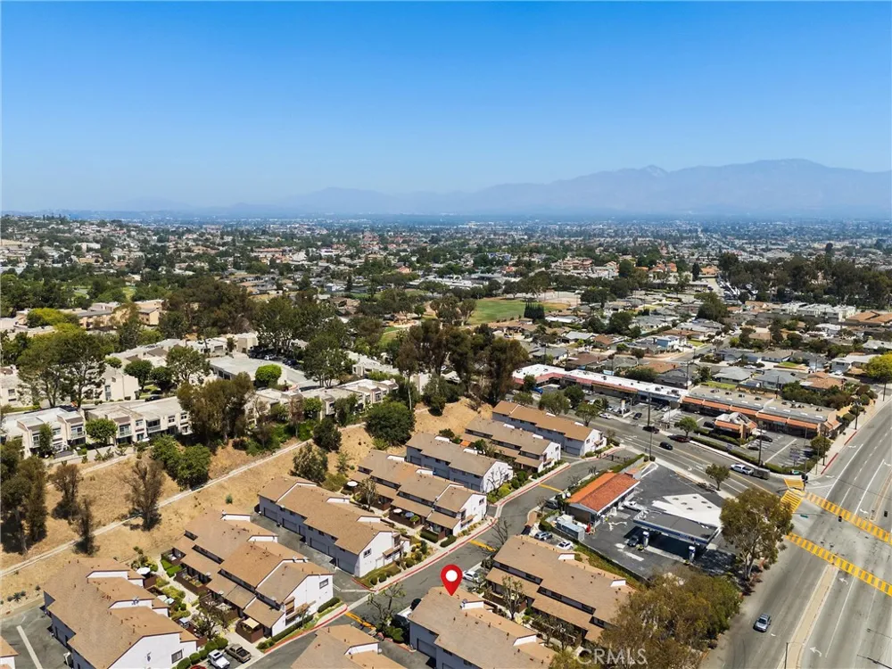 1734 Bradbury Drive #74 Montebello, CA 90640