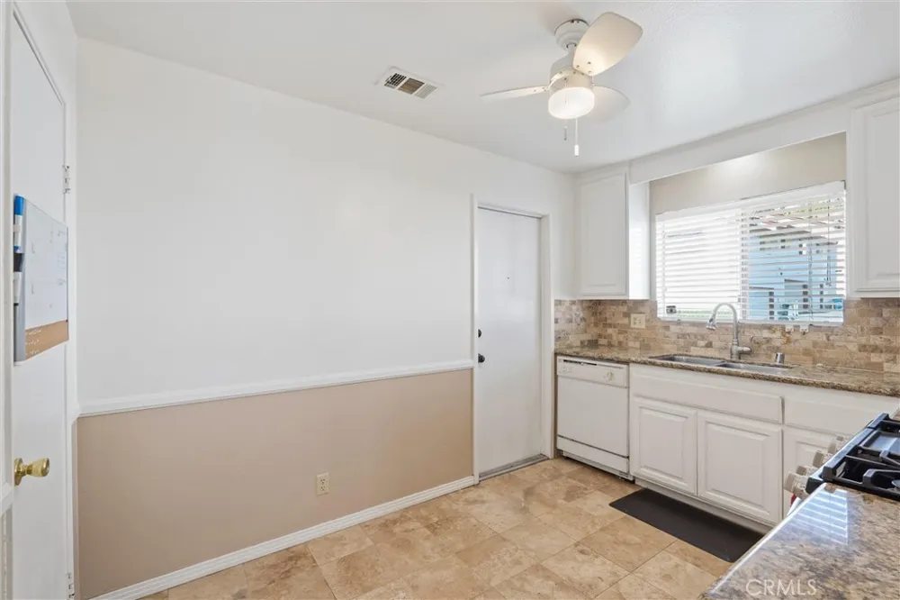 1734 Bradbury Drive #74 Montebello, CA 90640