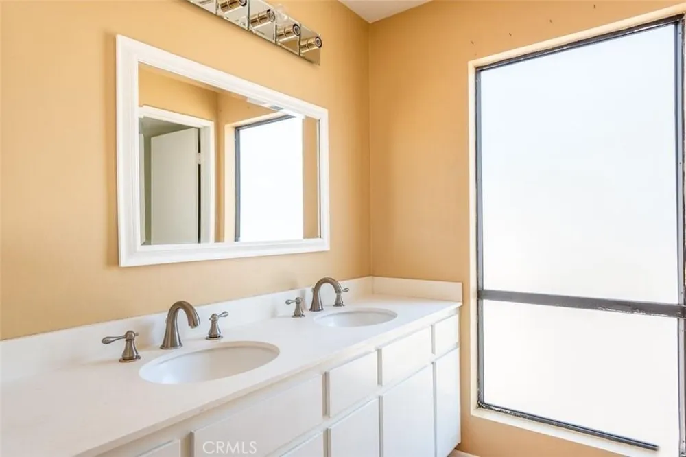 1513 Wavertree Lane Fullerton, CA 92831