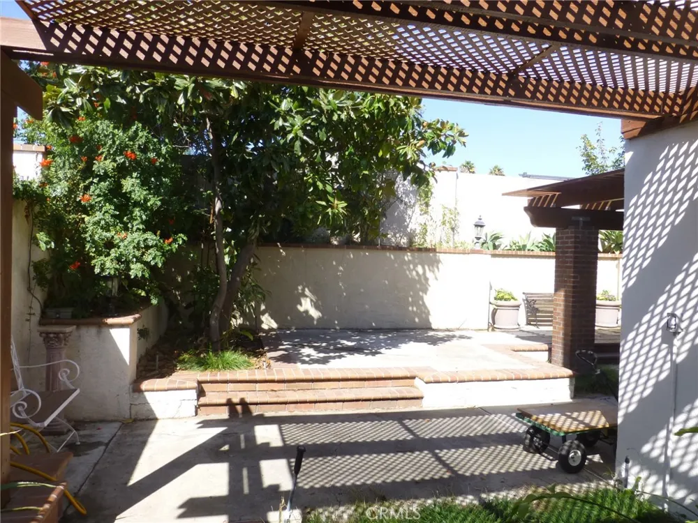 19661 Bluefield Yorba Linda, CA 92886