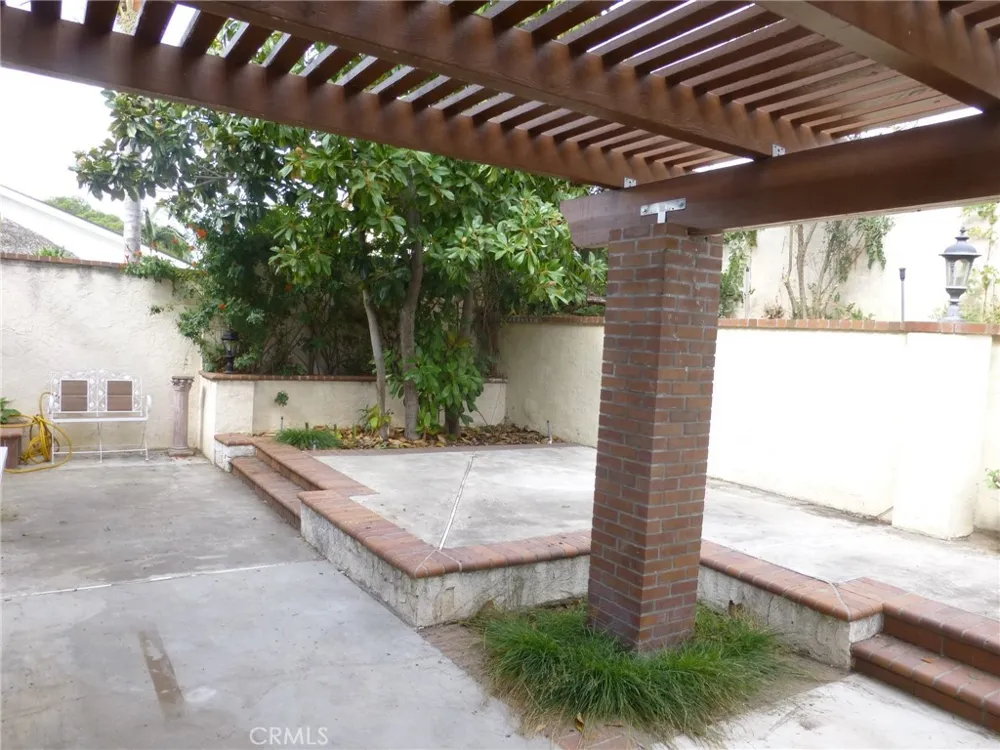 19661 Bluefield Yorba Linda, CA 92886
