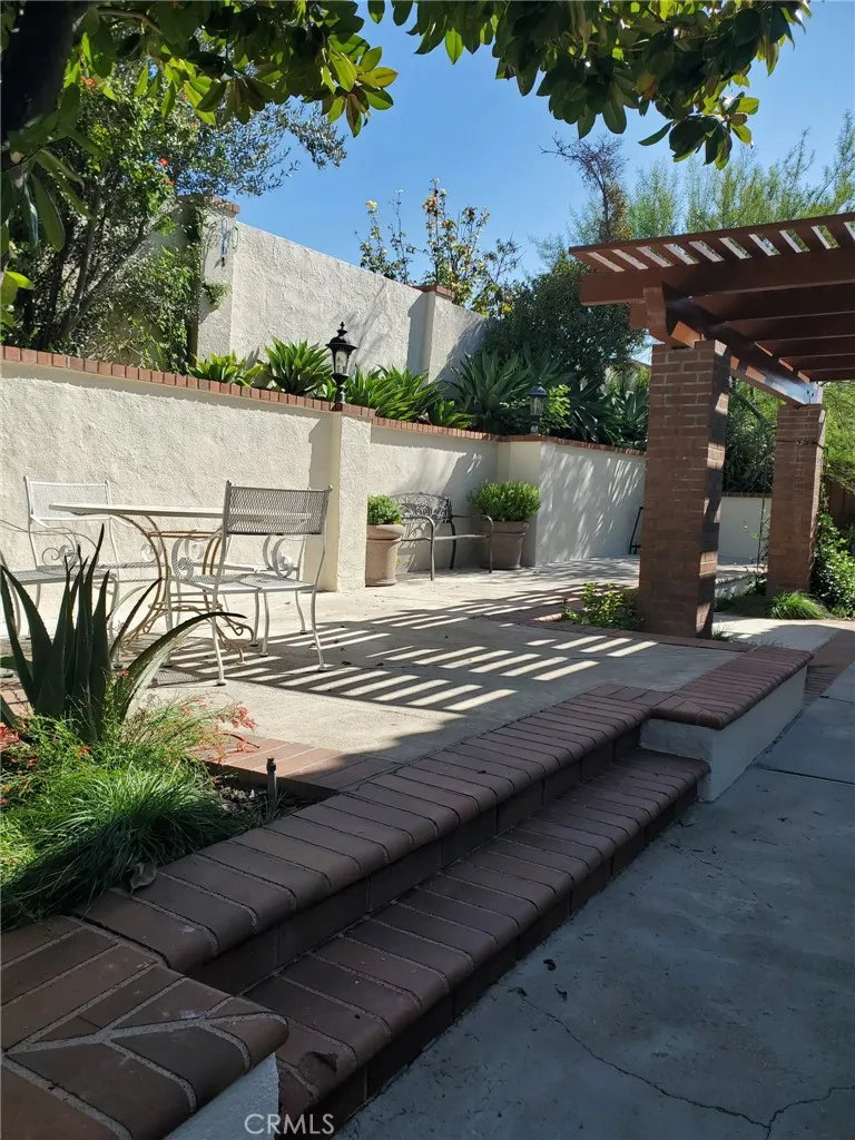 19661 Bluefield Yorba Linda, CA 92886