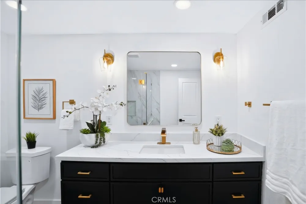 480 Cienaga Fullerton, CA 92835
