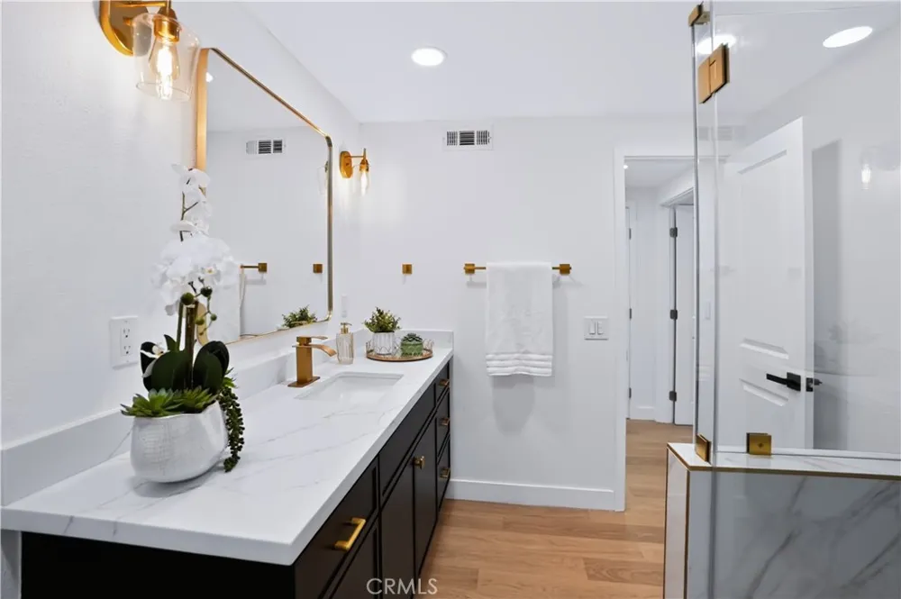 480 Cienaga Fullerton, CA 92835