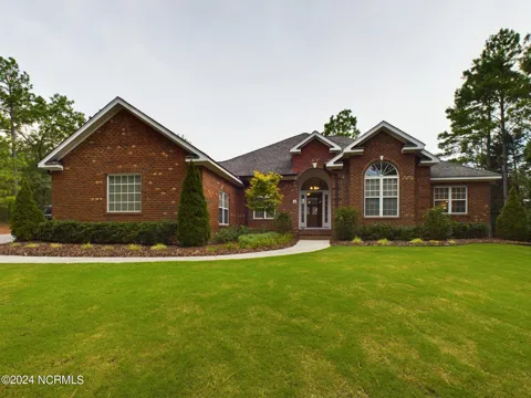 4 Mcqueen Place